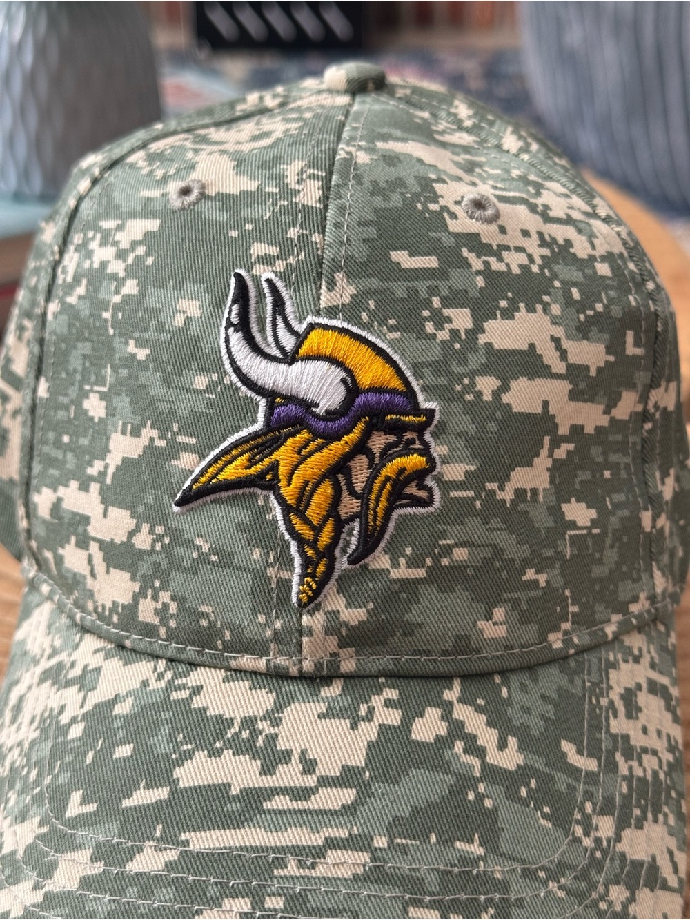 Minnesota Vikings Salute to Service Adjustable Hat Hardly Worn - Picture 3 of 8